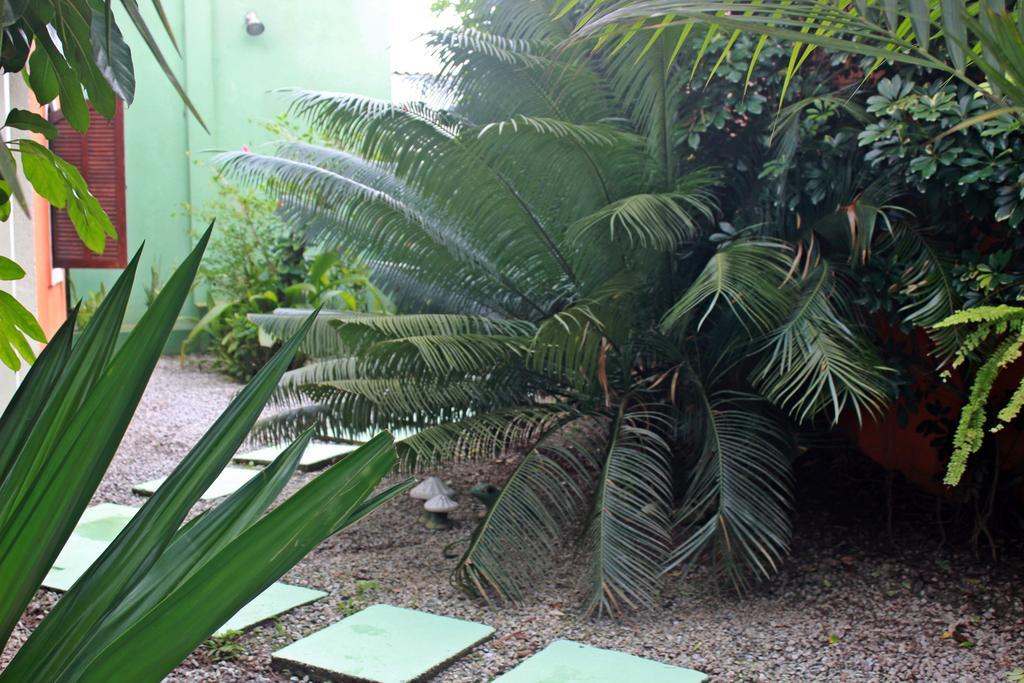 Pousada Do Pinheiro Camburi  Exterior photo